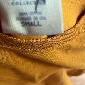 2 long sleeve size small shirts